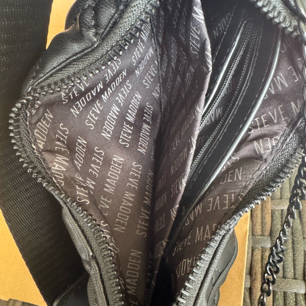 STEVE MADDEN BTAMELA QUILTED CROSSBODY BAG  NWOT - Picture 9 of 16